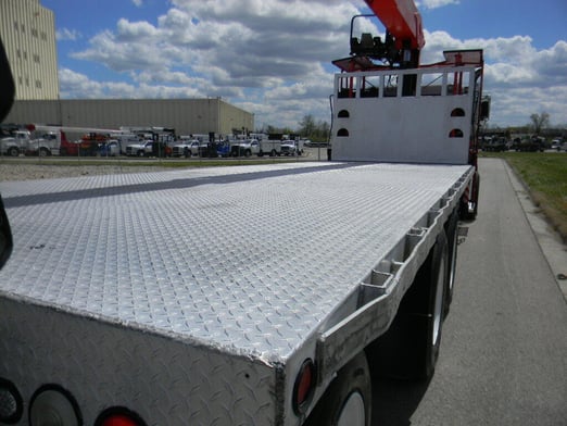 Used 2015 Fassi F280SE.22 on Used 2015 Peterbilt 365