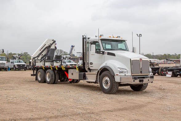 New IMT 32/222 K4 on New Kenworth T880