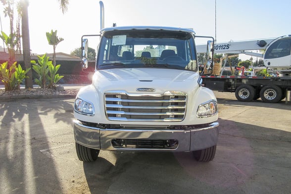 New Stellar 12630 TMAX 2-14 service body on New Freightliner M2 106