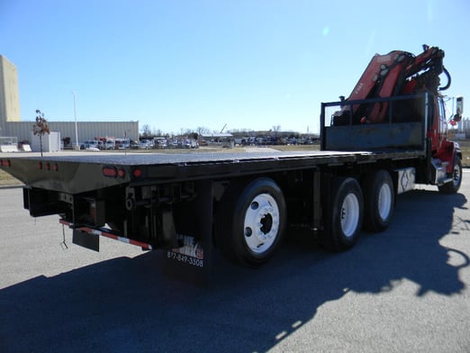 Used 2015 Fassi F385A.2.26 L212 on Used 2015 Western Star 4700SB