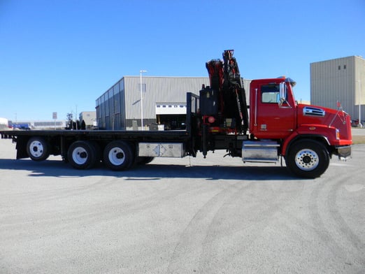 Used 2015 Fassi F385A.2.26 L212 on Used 2015 Western Star 4700SB