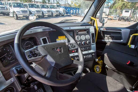 New Manitex 26101C on New Western Star 47X