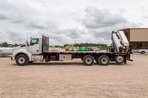 New IMT 7020-OK6 on New Kenworth T880