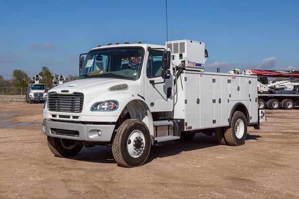 New Stellar 12630 TMAX 2-14 service body on New Freightliner M2 106