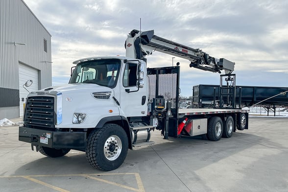 New IMT 42684 on New Freightliner 114SD+