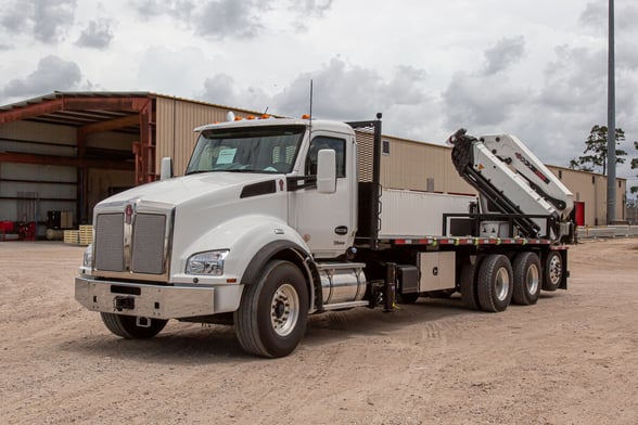 New IMT 7020-OK6 on New Kenworth T880