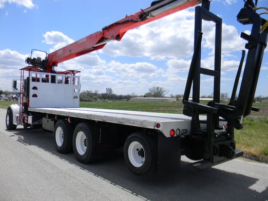 Used 2015 Fassi F280SE.22 on Used 2015 Peterbilt 365