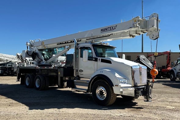 New Manitex 40124SHL SWB on New Kenworth T880