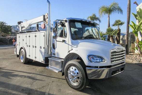 New Stellar 12630 TMAX 2-14 service body on New Freightliner M2 106