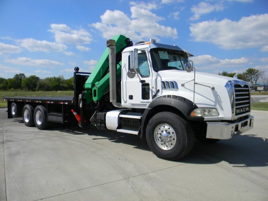 Used 2012 Hiab XS 288 EP-4 HiPro on Used 2012 Mack GU813