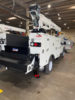 New Stellar 8630 TMAX 1-11 Aluminum body on New Ford F-550