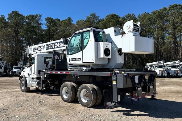 New Manitex 40124SHL SWB on New Kenworth T880