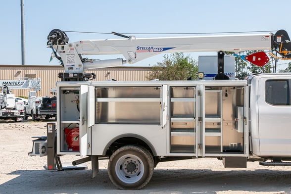 New Stellar 8630 with TMAX 1-11 aluminum body on New Ford F-550