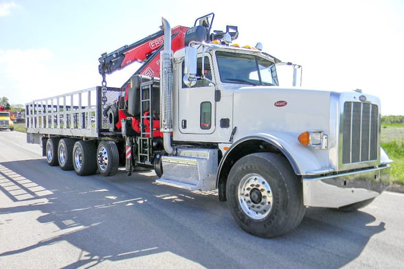 Used 2017 Fassi F660RA.2.25 L414 on Used 2016 Peterbilt 367