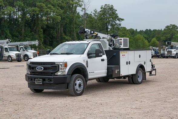 New Palfinger PSC 6025 Hydraulic with PAL Pro 43 service body on New Ford F-550