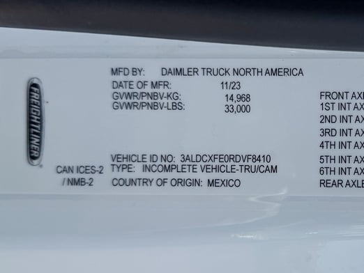 New Stellar 12630 TMAX 2-14 service body on New Freightliner M2 106