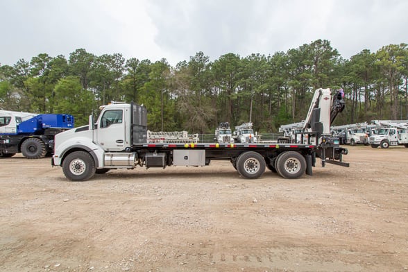 New IMT 32/222 K4 on New Kenworth T880