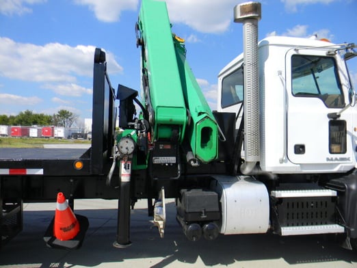 Used 2012 Hiab XS 288 EP-4 HiPro on Used 2012 Mack GU813