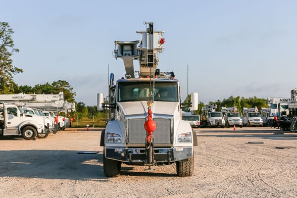 New Manitex 40124SHL SWB on New Kenworth T880