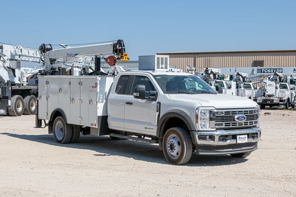 New Stellar 8630 with TMAX 1-11 aluminum body on New Ford F-550