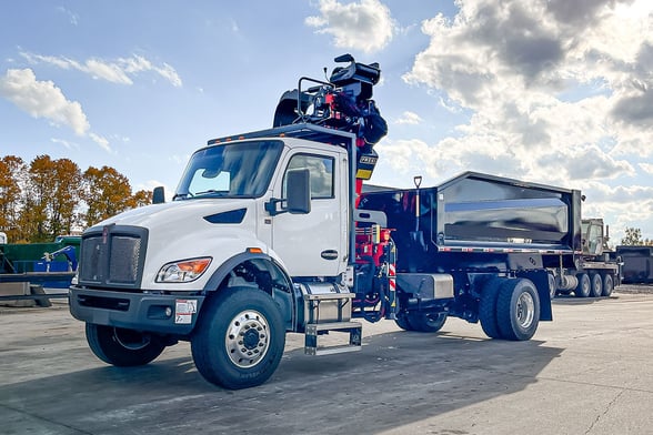 New Fassi F145AZ.0.22 on New Kenworth T380