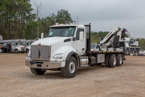 New IMT 32/222 K4 on New Kenworth T880