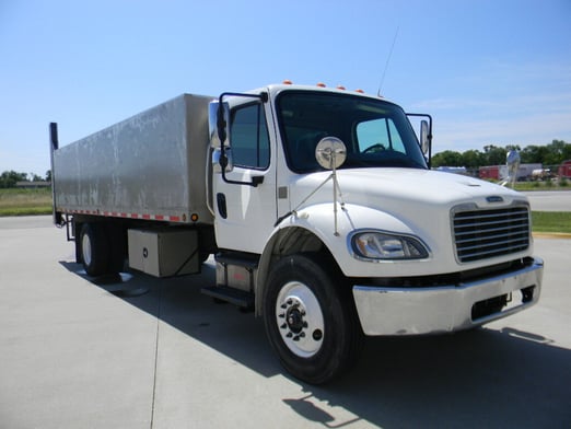 Used 2018 Freightliner M2 106