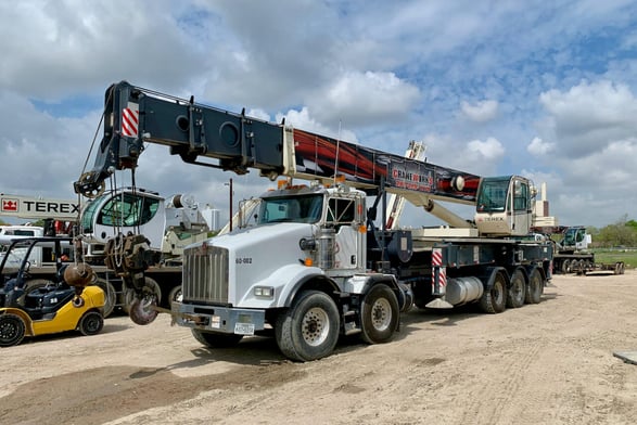 Used 2015 Terex Crossover 6000 on Used 2015 Kenworth T800