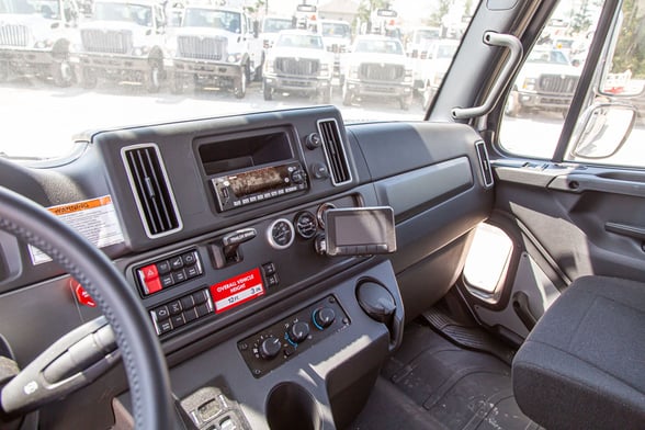 Used 2024 Terex Commander 4047 on Freightliner