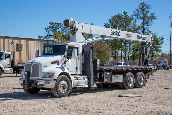 Used 2019 Manitex 26101C on Used 2020 Kenworth T370