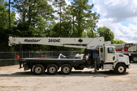 Used 2019 Manitex 35124C on Used 2019 Western Star 4700SB