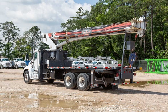 Used 2018 Manitex 30102C on Used 2019 Kenworth T370