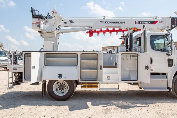 Used 2024 Terex Commander 4047 on Freightliner