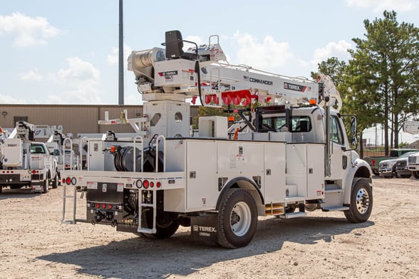 Used 2024 Terex Commander 4047 on Freightliner