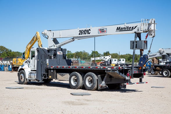 Used 2019 Manitex 26101C on Used 2020 Kenworth T370