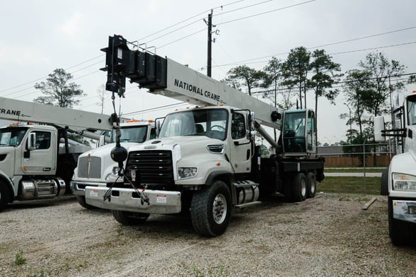 Used 2018 National 14127A on Used 2021 Freightliner 114SD