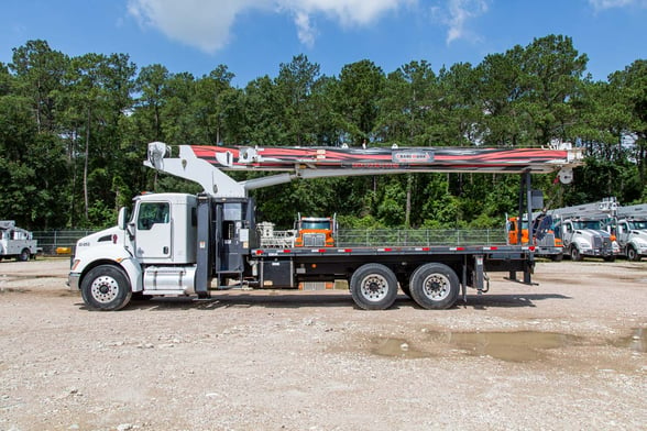 Used 2018 Manitex 30102C on Used 2019 Kenworth T370