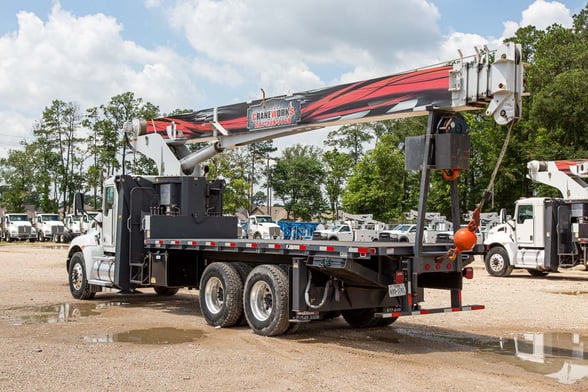 Used 2018 Manitex 30102C on Used 2019 Kenworth T370