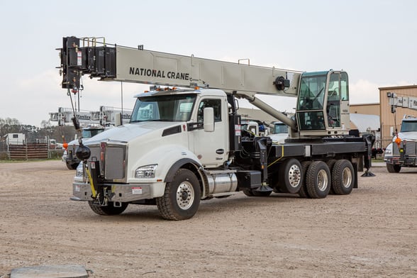 Used 2022 National 14127A on Used 2023 Kenworth T880