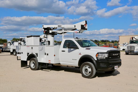 Used 2019 Versalift SST-40-EIH on Used 2019 Ram 5500