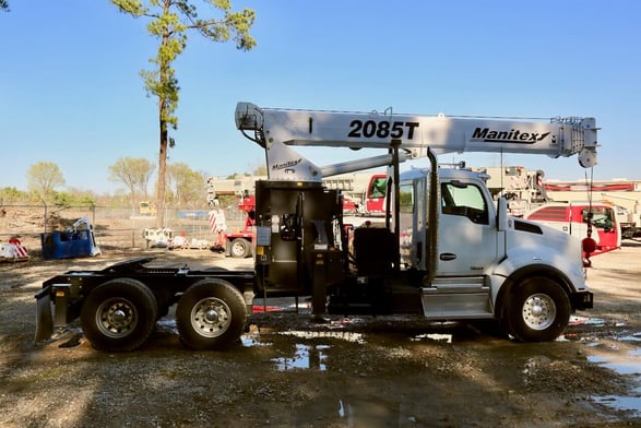 Used 2018 Manitex 2085T on Used 2019 Kenworth T880