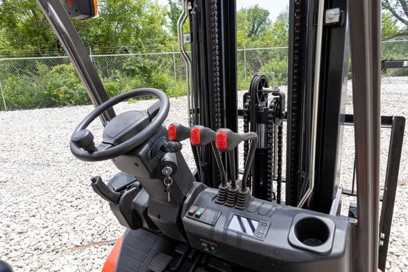 New Manitou MI 30G Pneumatic Tire Forklift