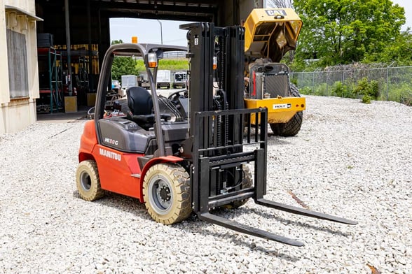 New Manitou MI 30G Pneumatic Tire Forklift